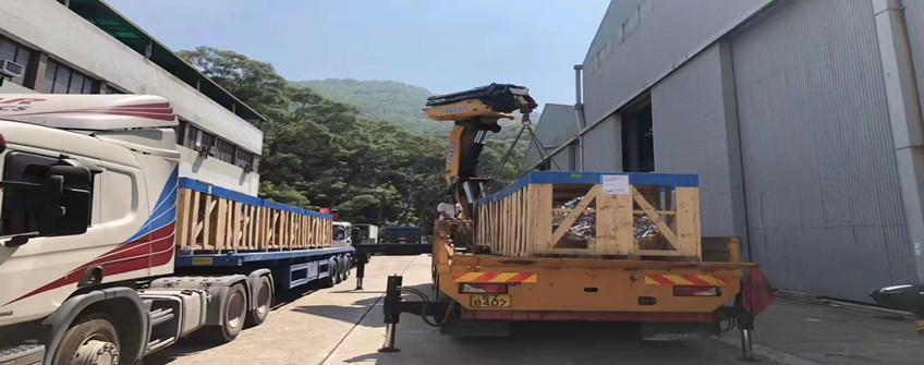 美国快递被税125%？